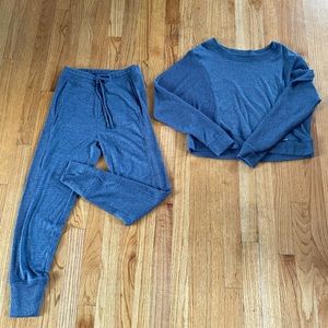 Gilly Hicks “dream worthy” Pajamas or Lounge Wear. XS! Gray!